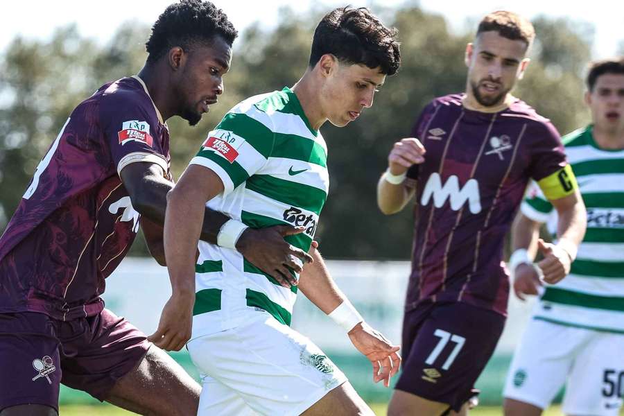 Leixões sobreviveu em Alcochete