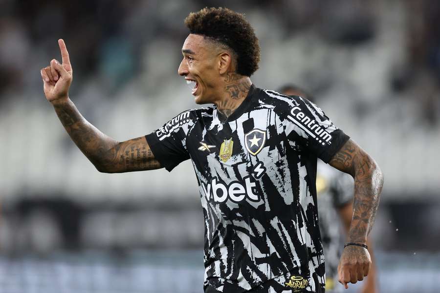 Igor Jesus fez seu 10º golo com a camisola do Glorioso