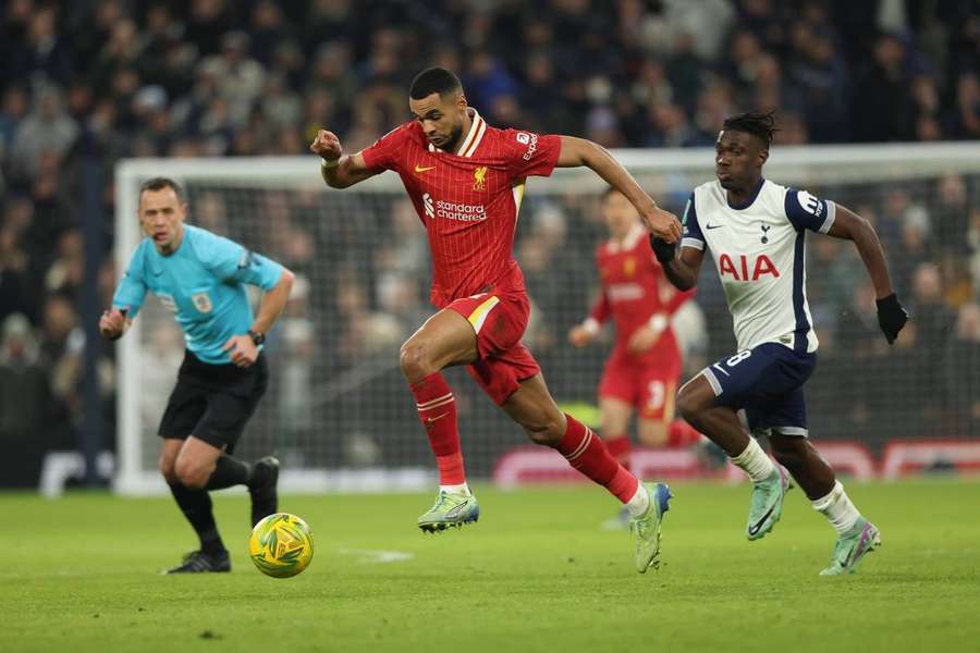 Nejvytíženější fotbalista? Hvězda Liverpoolu zvládla 71 zápasů. Druhý Alvarez nalétal 132 tisíc km