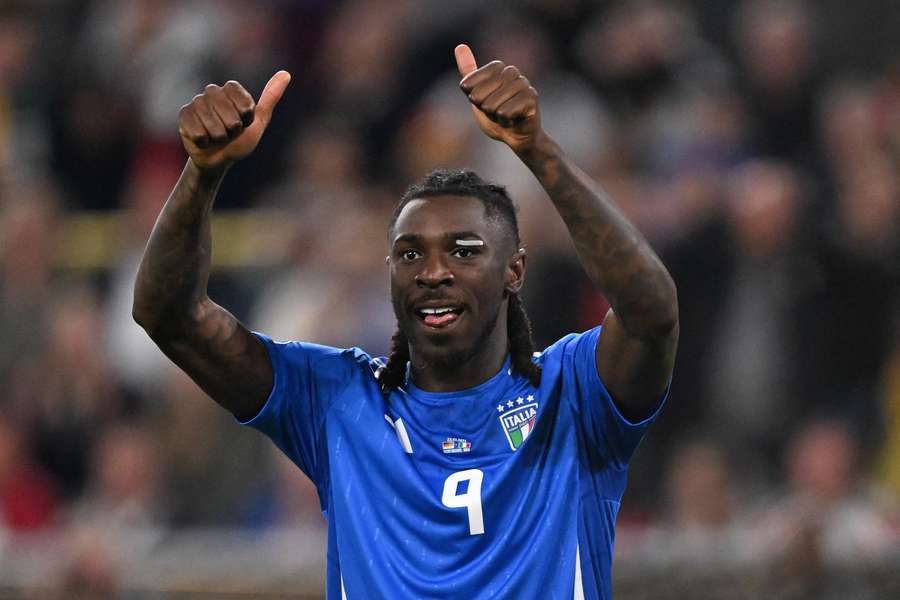 Moise Kean com a camisola da Azzurra