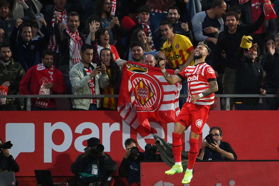 Taty Castellanos celebrating his third goal for Girona