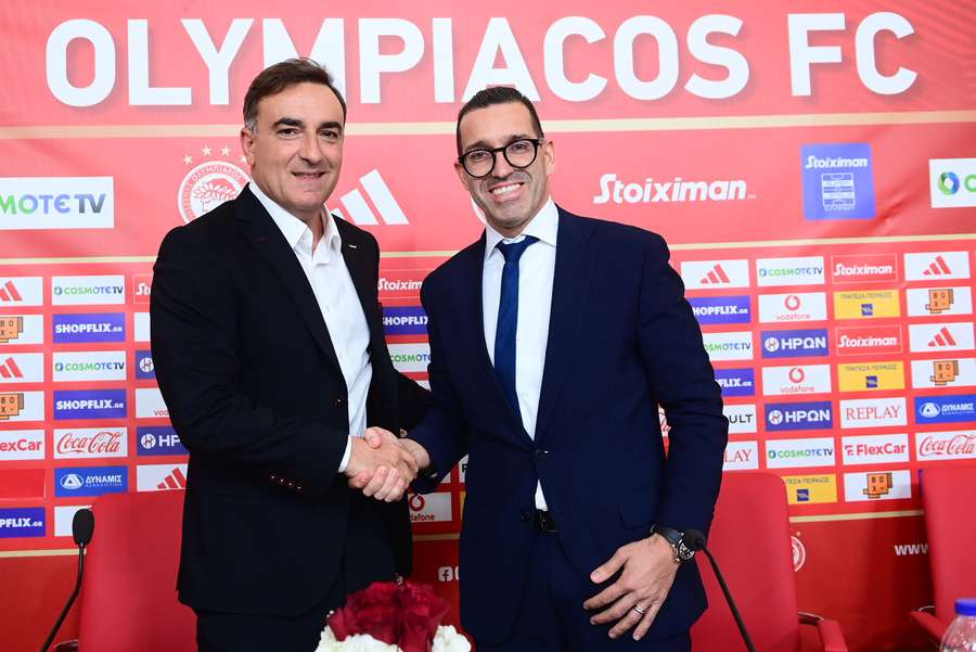 Oficial: Carlos Carvalhal anunciado como treinador do Olympiacos