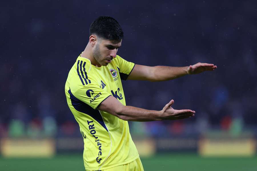 Asensio brilhou pelo Fenerbahçe