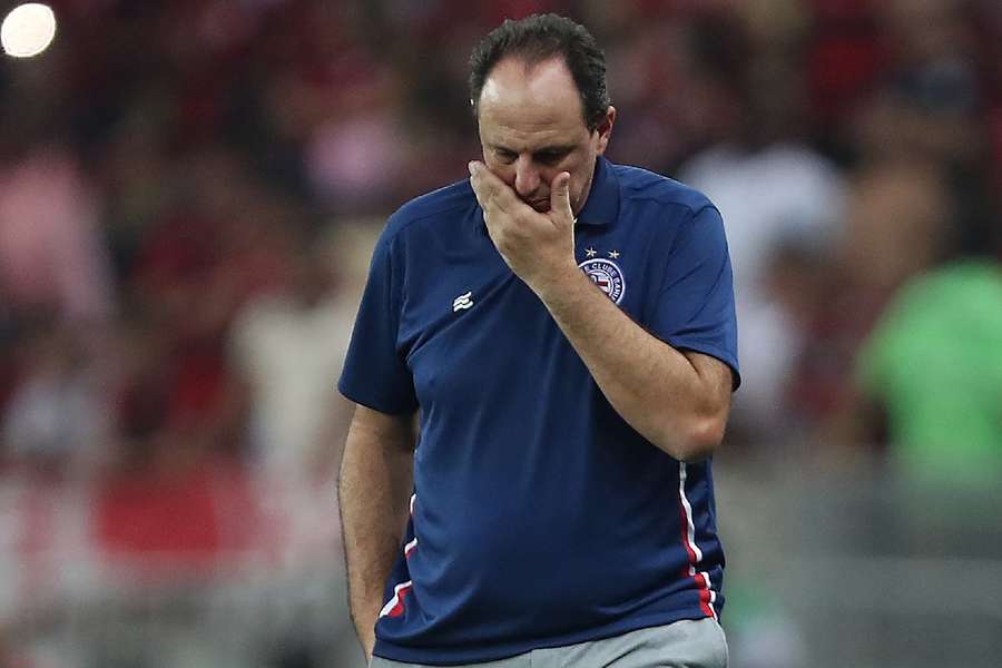 Rogério Ceni não sabe o que é vencer o Flamengo em sua carreira como técnico