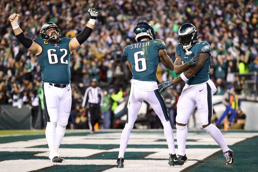 DeVonta Smith #6 of the Philadelphia Eagles celebrates his touchdown with teammate A.J. Brown #11