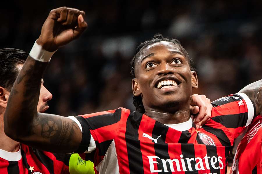 Leao celebra la vittoria del Bernabéu