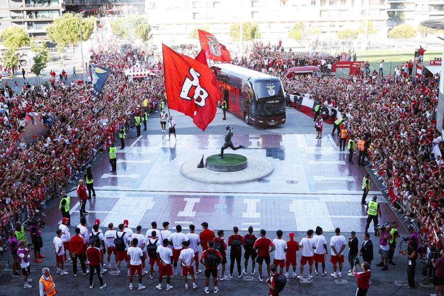 A receção dos adeptos à equipa do Benfica