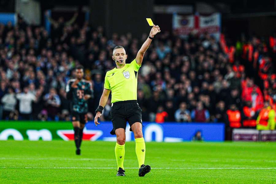 Radu Petrescu și Marian Barbu vor arbitra în Europa League