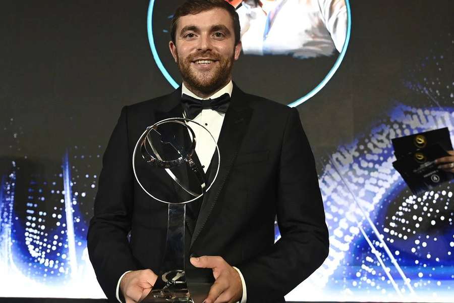 Fabrizio Romano a primit trofeul de cel mai bun jurnalist sportiv în 2022 la Dubai