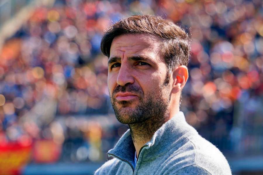 Cesc Fabregas zieht es wohl doch nicht in die Bundesliga.