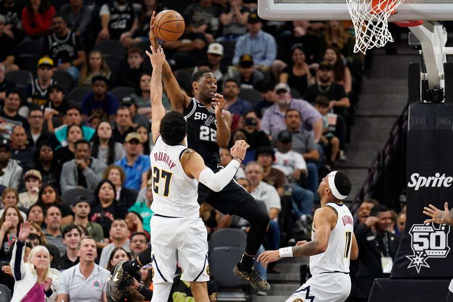 NBA roundup: Spurs bezorgen Nuggets 2e verlies op rij