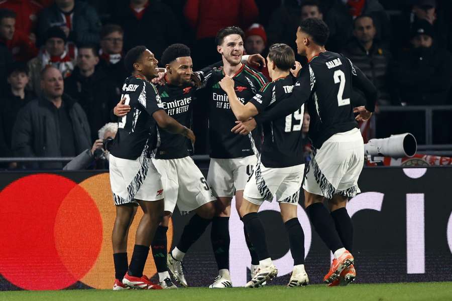 Arsenal zdobył na boisku PSV aż siedem goli