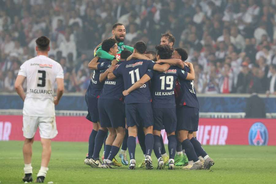 Futbalisti PSG ukončili sezónu ziskom Francúzskeho pohára.