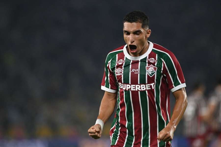 Kevin Serna sigue siendo jugador de Fluminense