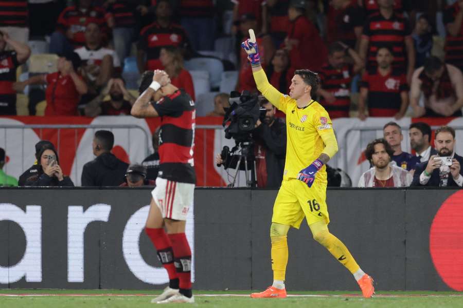 Fernando Muslera eliminou o Flamengo da Libertadores Fernando Muslera eliminou o Flamengo da Libertadores