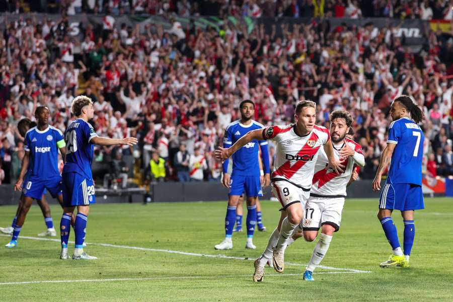 Alemao celebra su gol ante el Estrasburgo