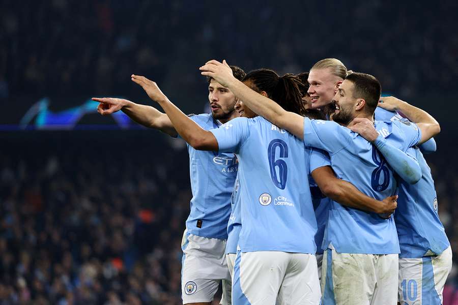 Haaland and Foden ensure Manchester City qualify with win over, manchester  city 