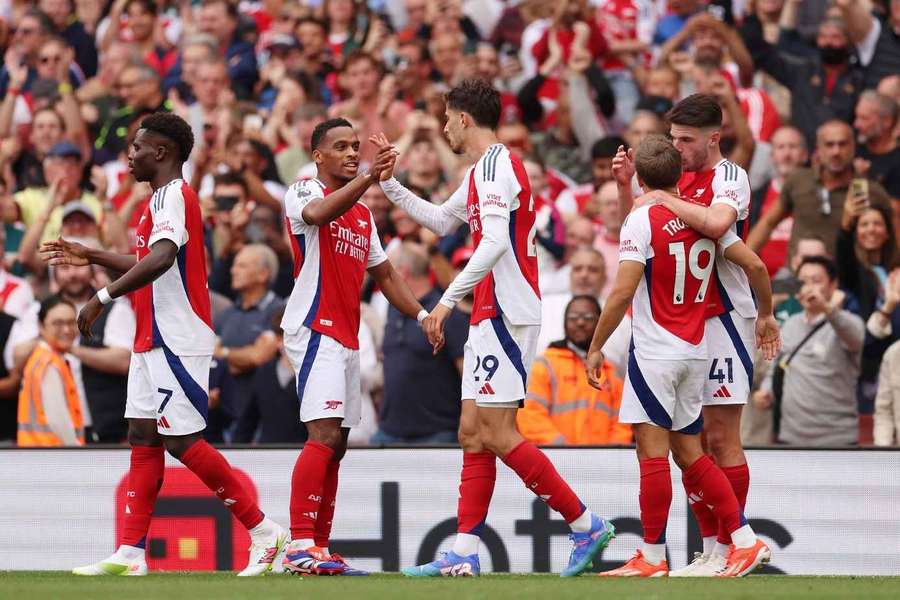 Arsenal zal hun thuistenue niet kunnen dragen tegen de Spurs