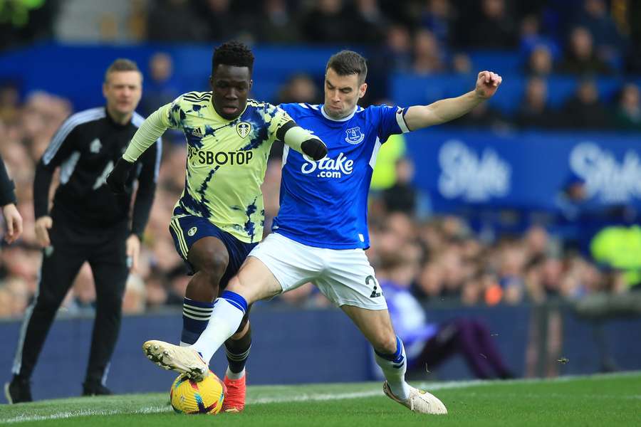 Wilfried Gnonto and Seamus Coleman vie for the ball