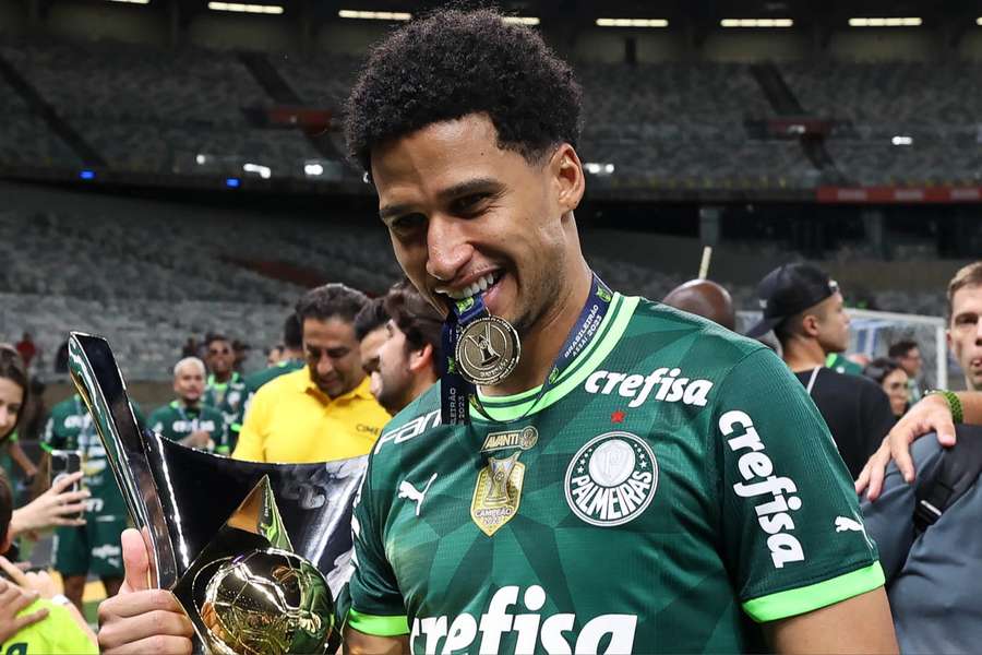 Murilo é titular absoluto na zaga do Palmeiras