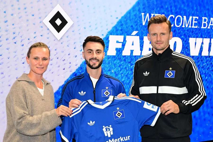 Fábio Vieira apresentado no Hamburgo Fábio Vieira apresentado no Hamburgo