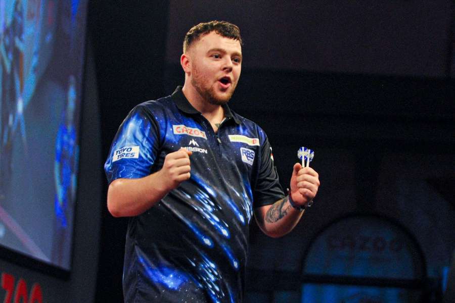 Rock verpulvert Van Gerwen in halve finale, maar verliest finale van Clayton op Eurotour