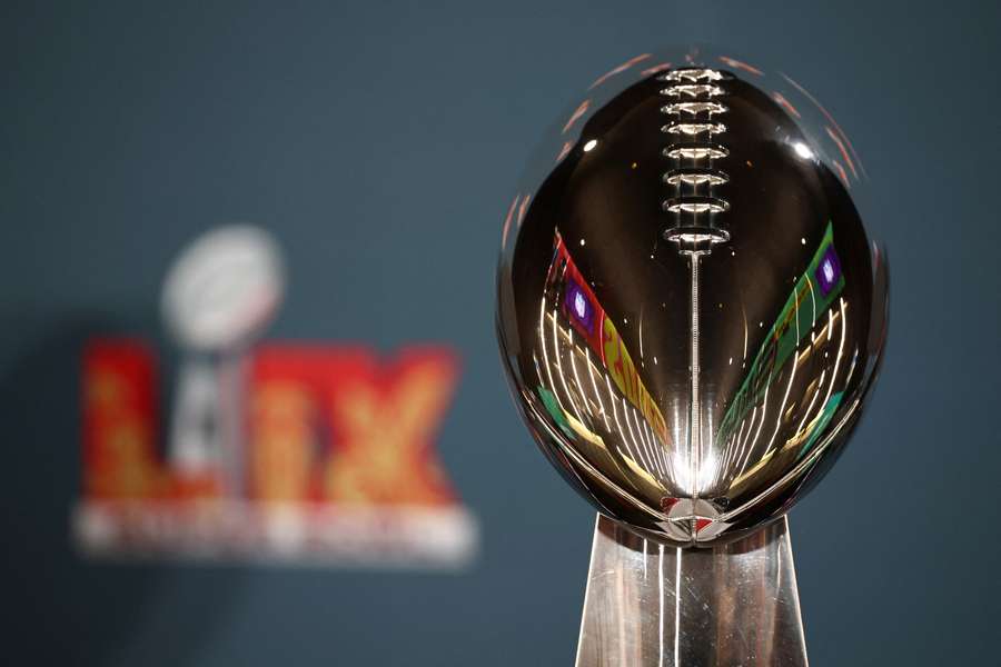 Die Vince Lombardi Trophy ist das Objekt der Begierde.