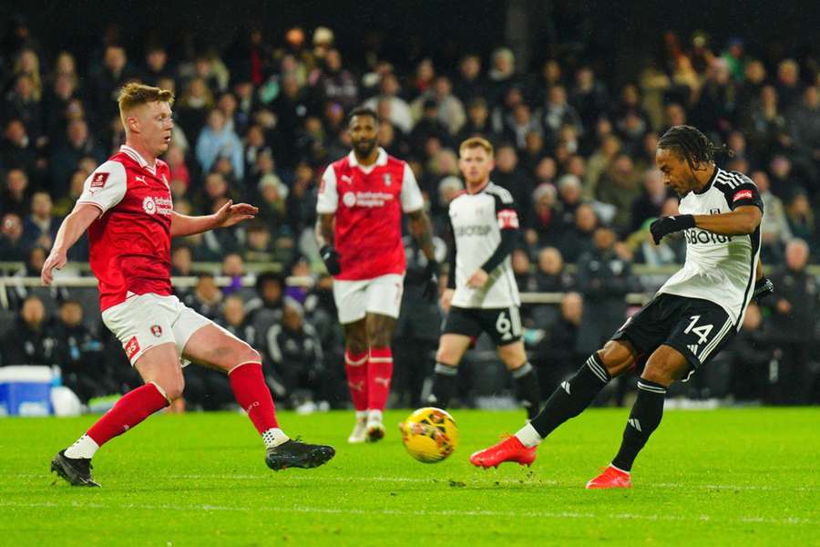 Bobby De Cordova-Reid scored a first-half winner