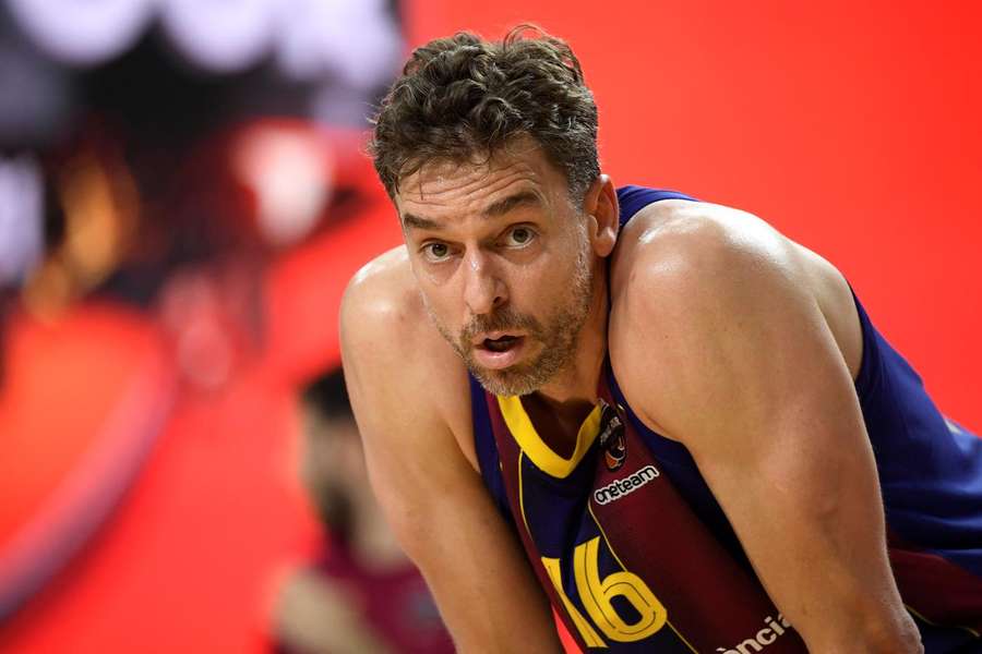 Pau Gasol triunfou em Los Angeles