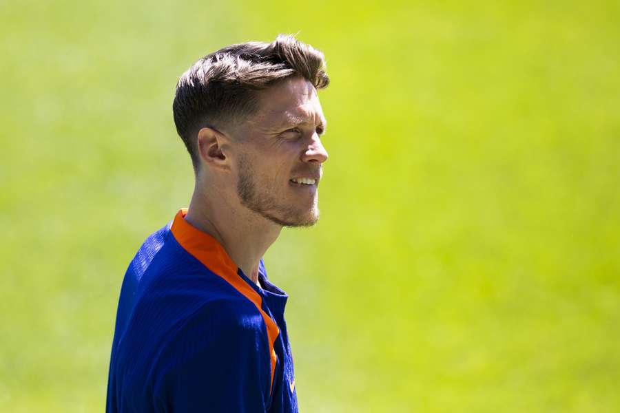 Wout Weghorst op de training van Oranje