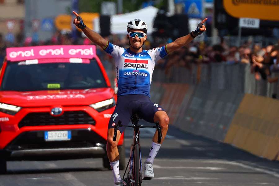 Julian Alaphilippe wint weer eens in Italië