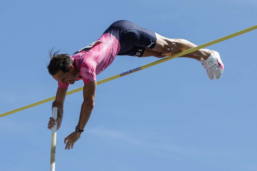 Pas de Renaud Lavillenie à Budapest. 