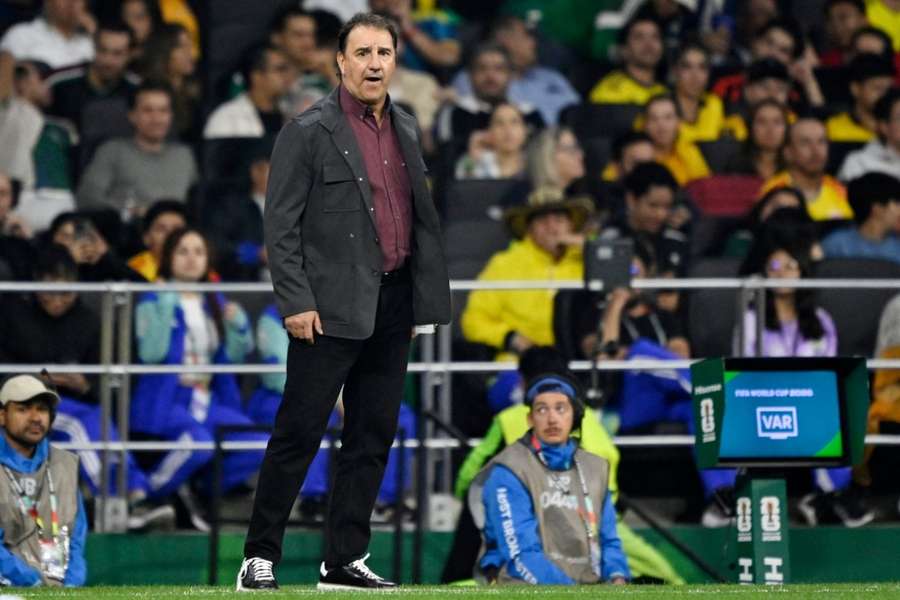 Nestor Lorenzo asegura que "la energía del Azteca pesó" en el debut mundialista de Colombia Nestor Lorenzo asegura que "la energía del Azteca pesó" en el debut mundialista de Colombia