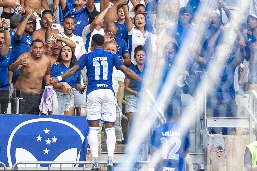 Apenas cruzeirenses poderão estar no Mineirão no domingo (7)