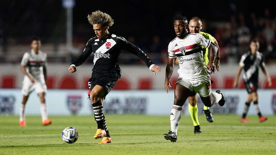 Vasco enfrentou São Paulo em Morumbi com boa presença de público