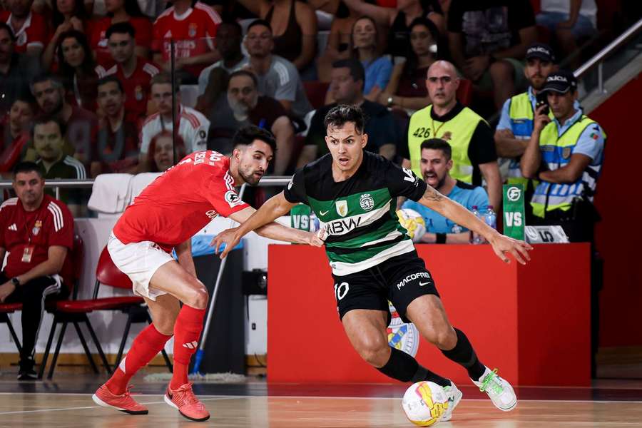 Sporting empatou final ao vencer na Luz