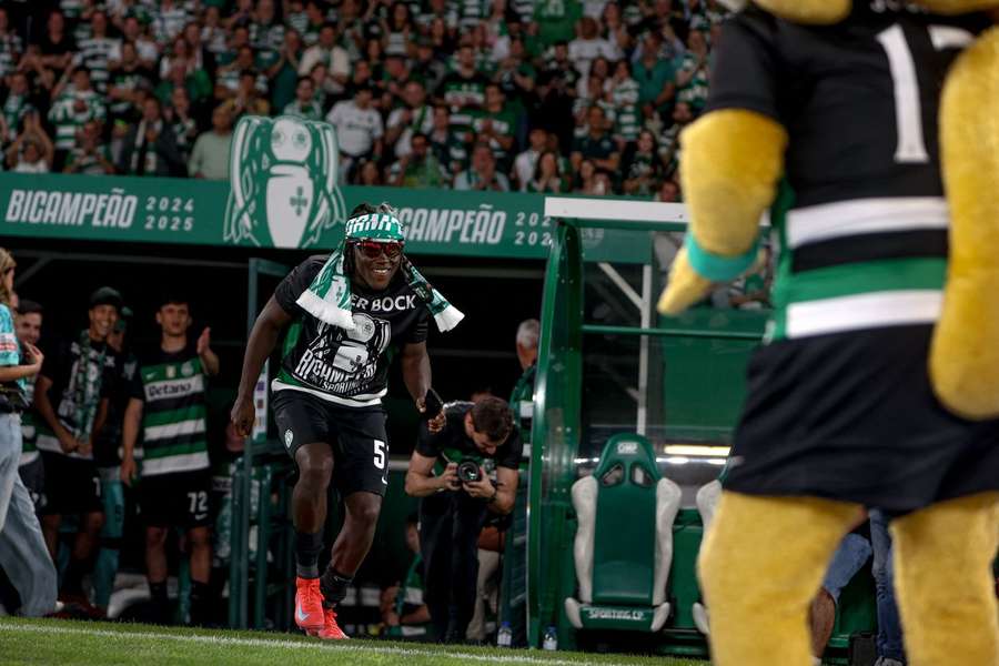 Em causa estão os gestos de Geovanny Quenda na festa do título