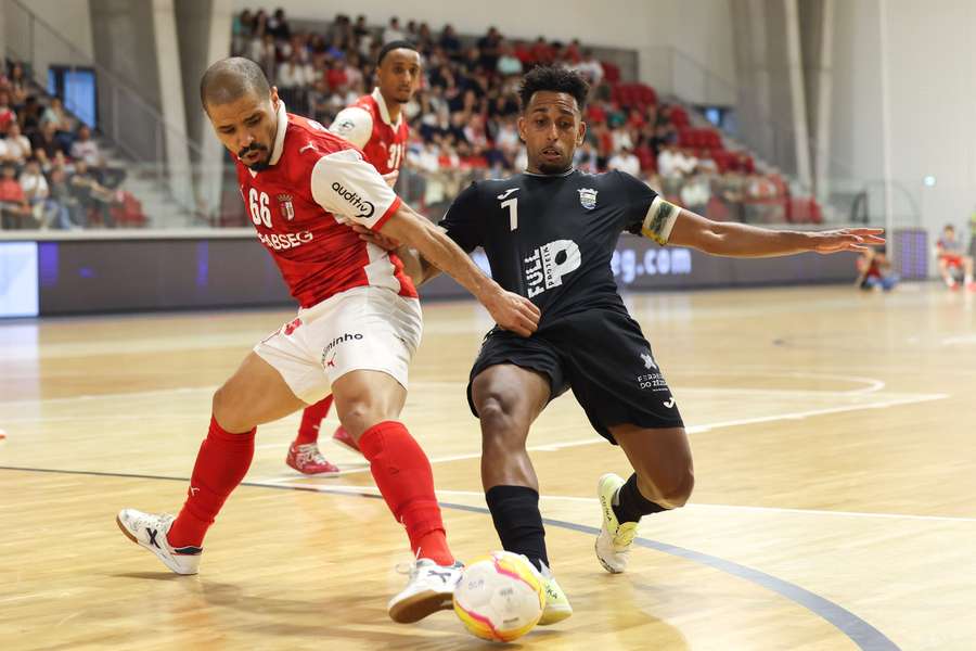 SC Braga deu a volta ao jogo e à eliminatória com o Ferreira do Zêzere SC Braga deu a volta ao jogo e à eliminatória com o Ferreira do Zêzere