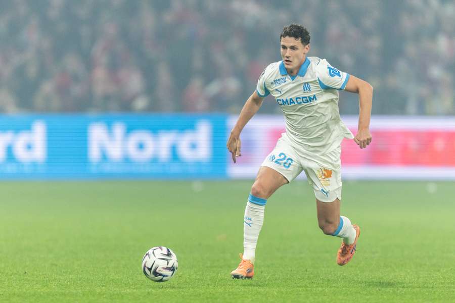 Pavard je momentálne na hosťovaní v Marseille.