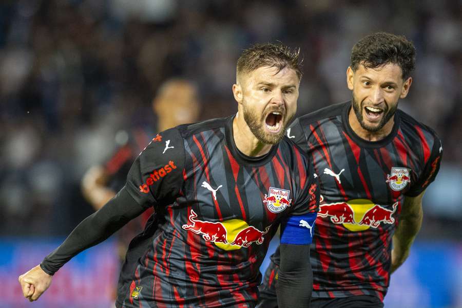 Eduardo Sasha fez, de pênalti, o primeiro gol do Bragantino na partida Eduardo Sasha fez, de pênalti, o primeiro gol do Bragantino na partida