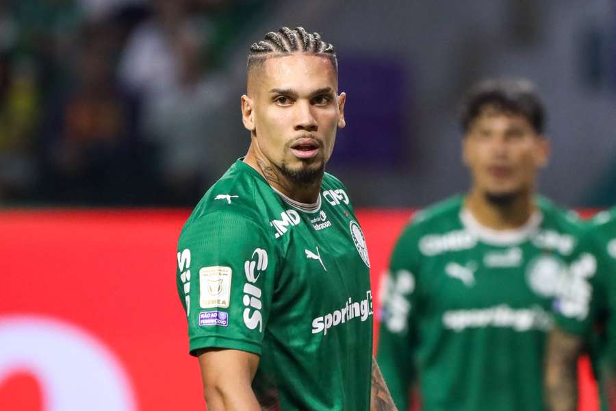 Paulinho fez apenas 9 jogos no ano