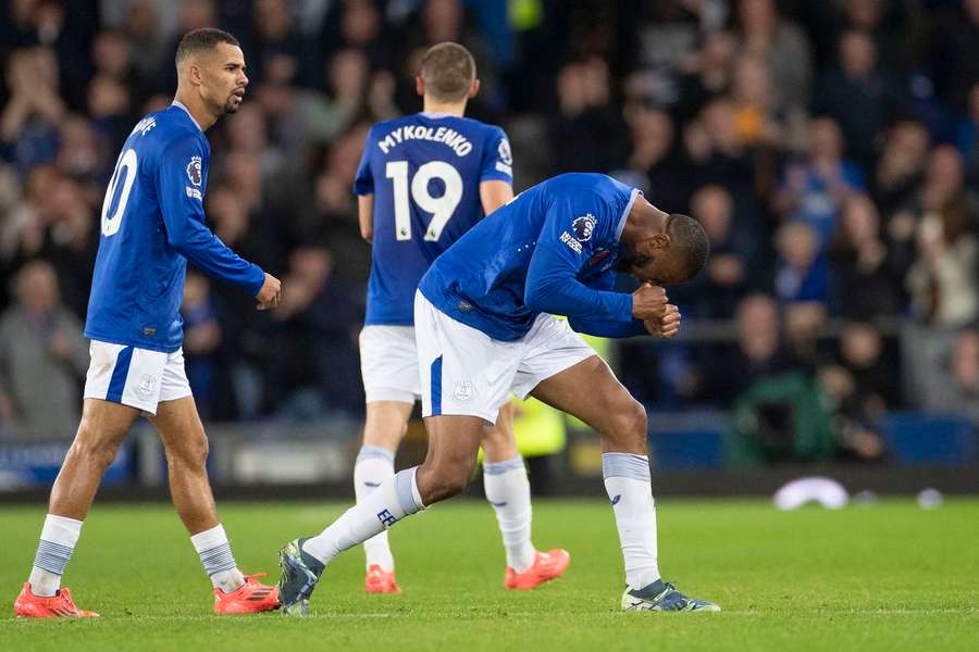 Beto estreou-se a marcar na Premier League