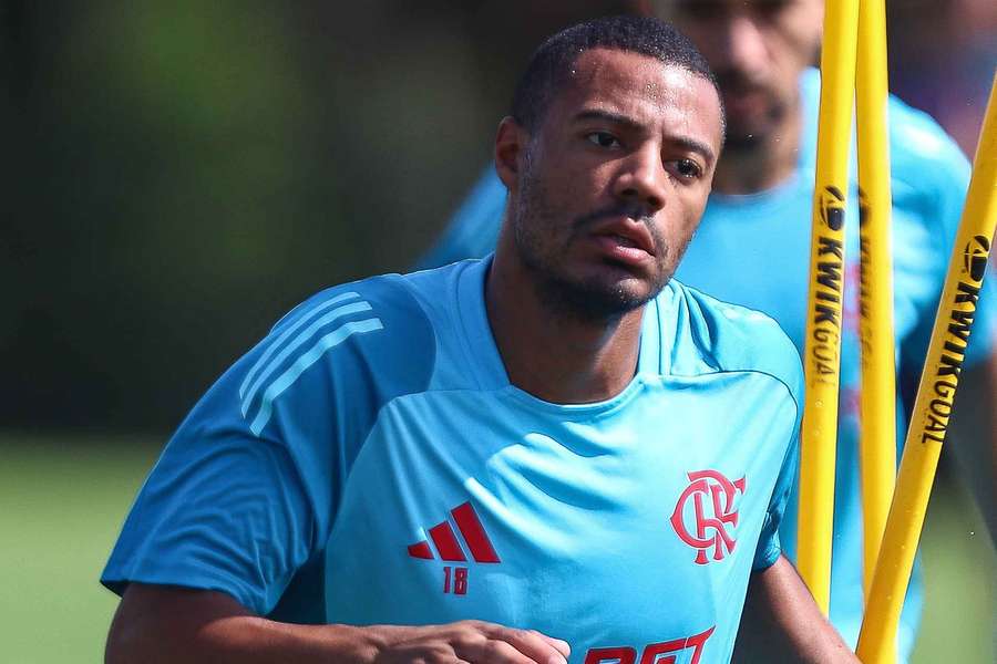 De La Cruz teve situação exposta por Runco em grupo de WhatsApp