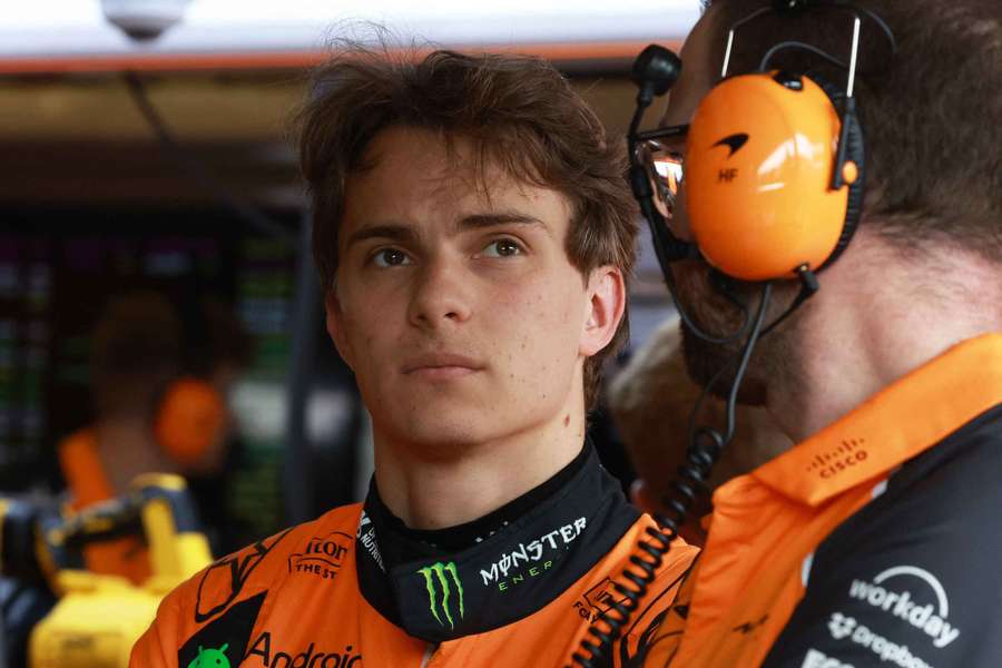 McLaren's Oscar Piastri crashed out in the opening lap of the Azerbaijan Grand Prix