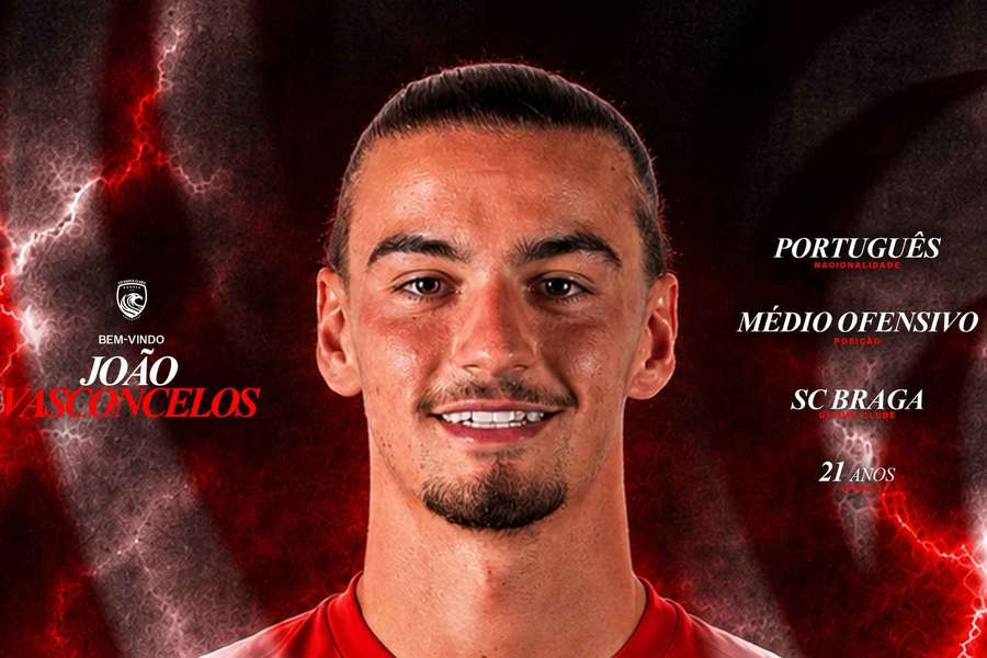 João Vasconcelos assinou até junho de 2029 com o Santa Clara João Vasconcelos assinou até junho de 2029 com o Santa Clara