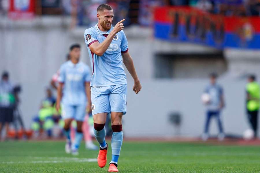 Volnei anotou um grande golo em Leiria Volnei anotou um grande golo em Leiria