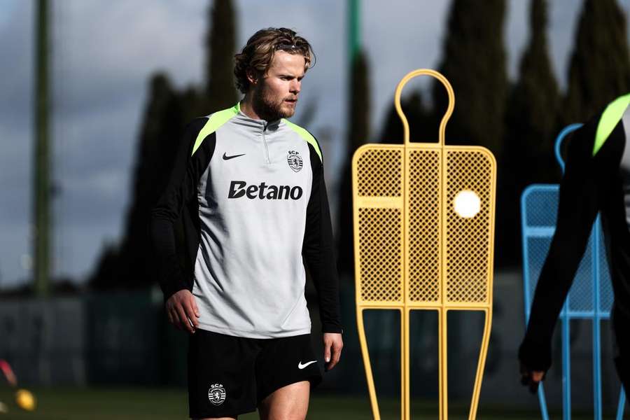 Hjulmand, capitão do Sporting, no treino em Alcochete