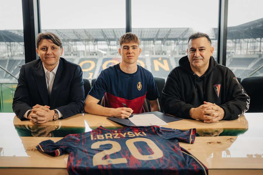 Młodzieżowy mistrz Włoch w Ekstraklasie. Igor Brzyski nowym pomocnikiem Pogoni Szczecin