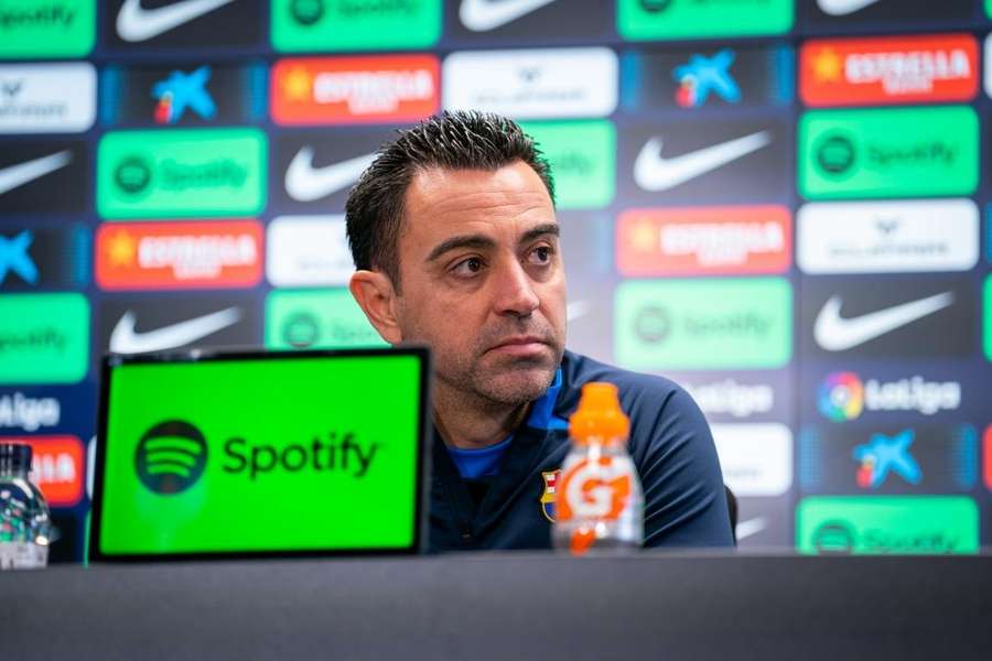 Xavi não sabe se poderá contar com Dembelé