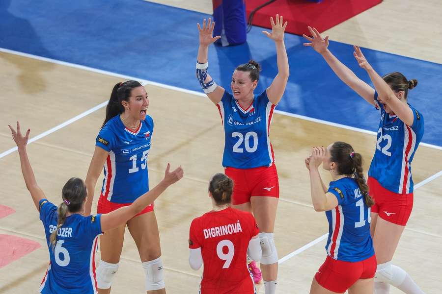 České volejbalistky udolaly Dominikánskou republiku 3:2. České volejbalistky udolaly Dominikánskou republiku 3:2.
